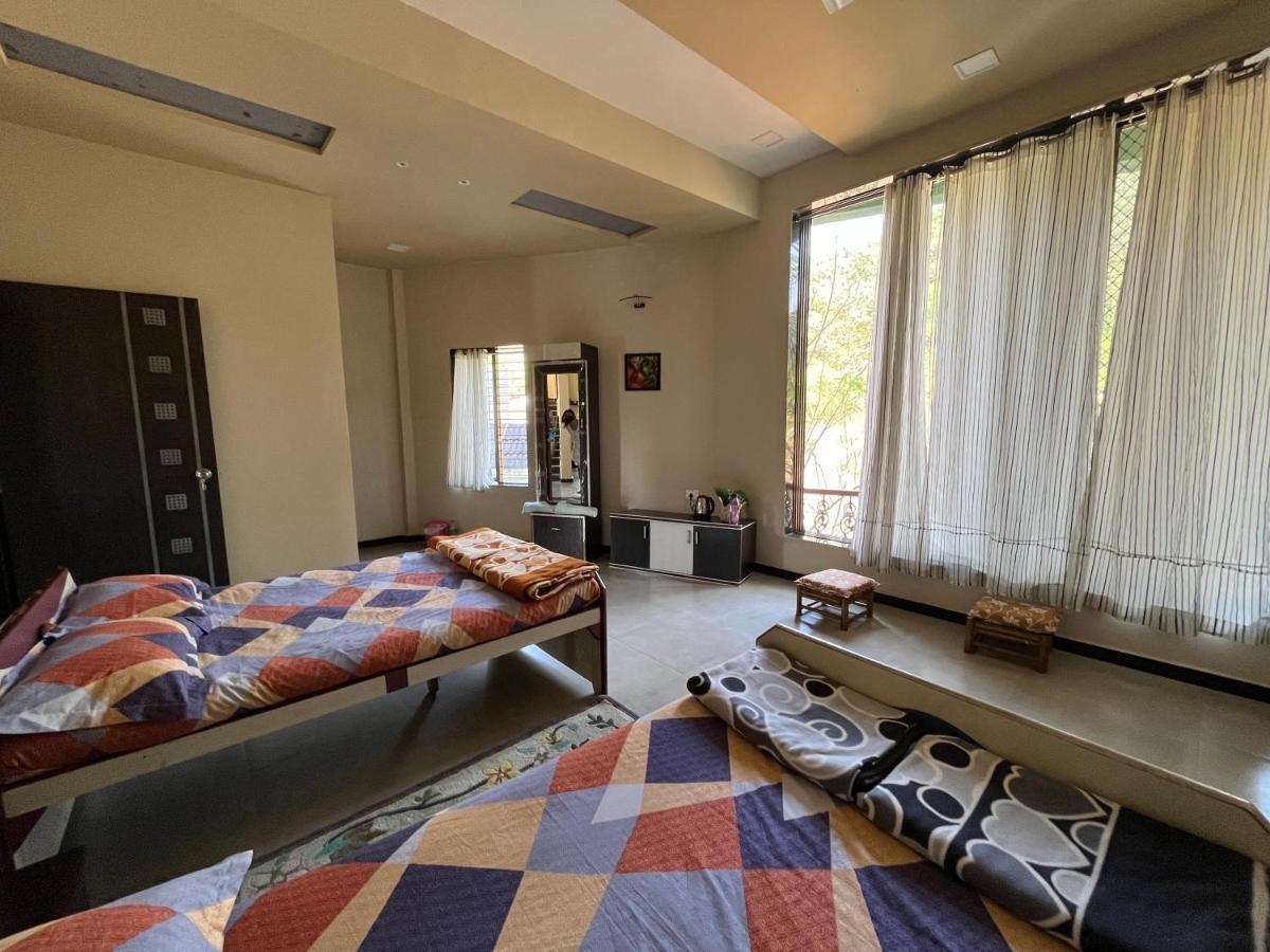 Bed and Breakfast Rutu Enclave Муруд Экстерьер фото