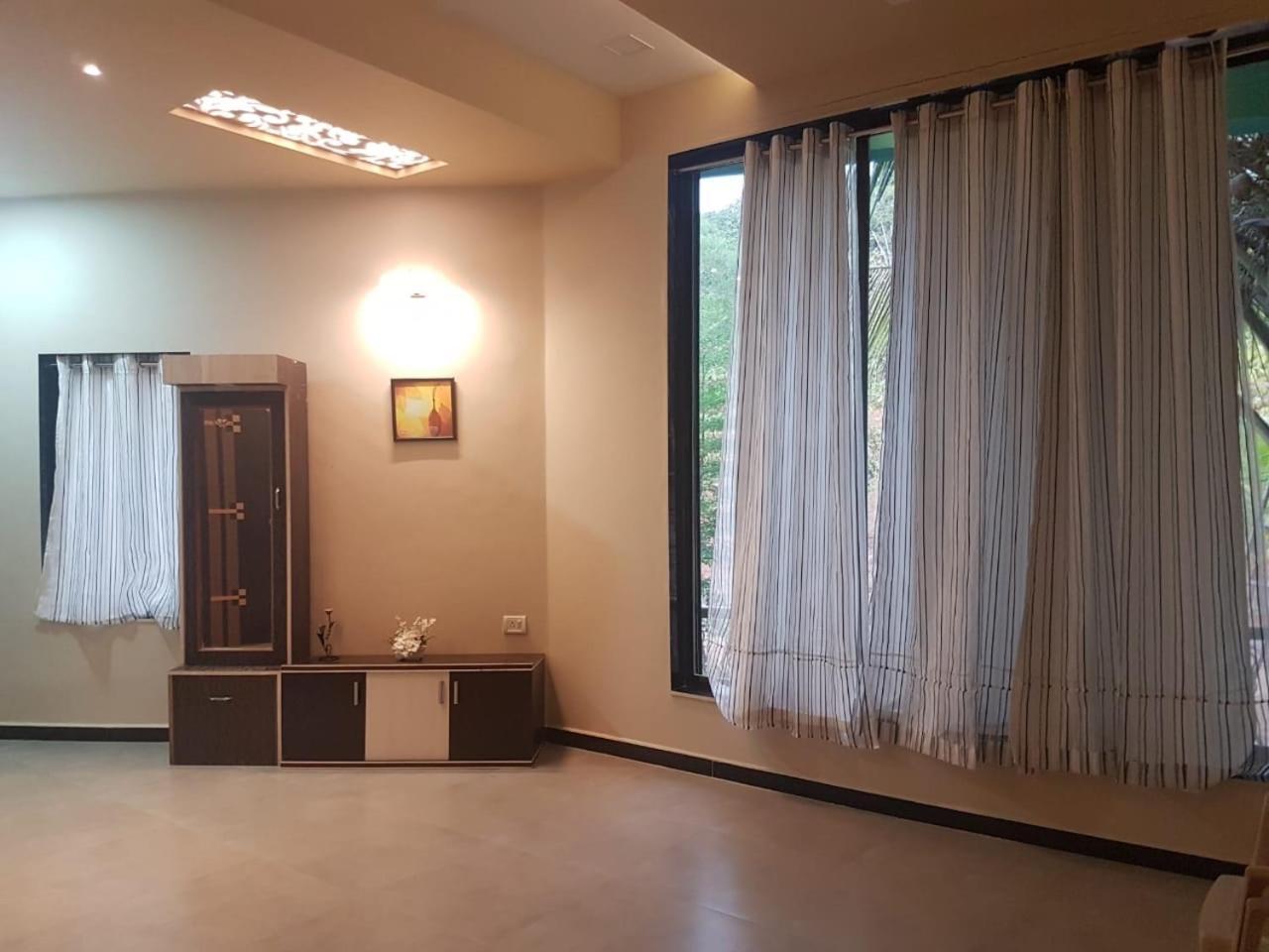 Bed and Breakfast Rutu Enclave Муруд Экстерьер фото